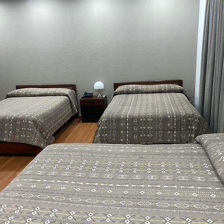 Alston Inn Hotel Quito Zewnętrze zdjęcie