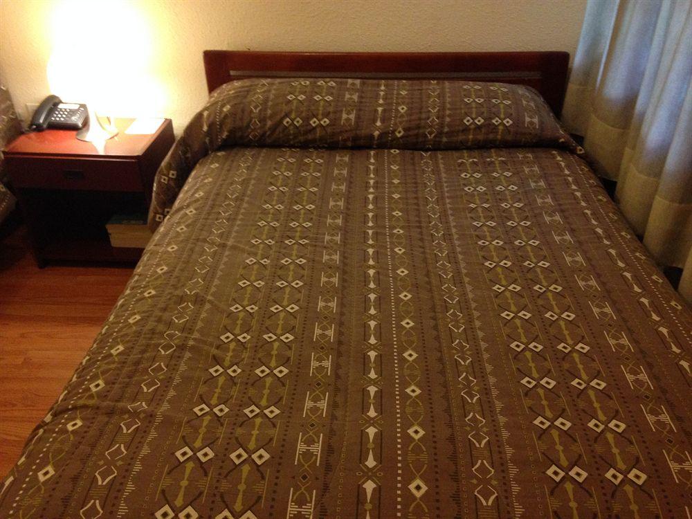Alston Inn Hotel Quito Zewnętrze zdjęcie