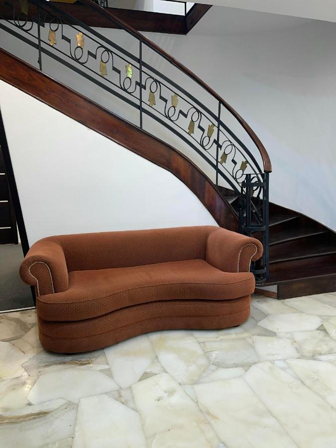 Alston Inn Hotel Quito Zewnętrze zdjęcie
